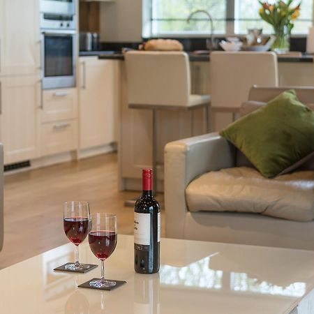 Coot Lodge Somerford Keynes Eksteriør bilde